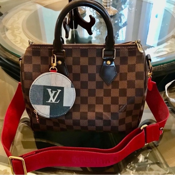 Exquisite Louis Vuitton Round Denim Patchwork Bag Charm Keychain Coin Pouch - Picture 5 of 17